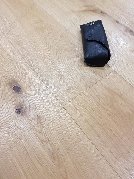 Fournisseur parquet en chêne en pose collé bordeaux