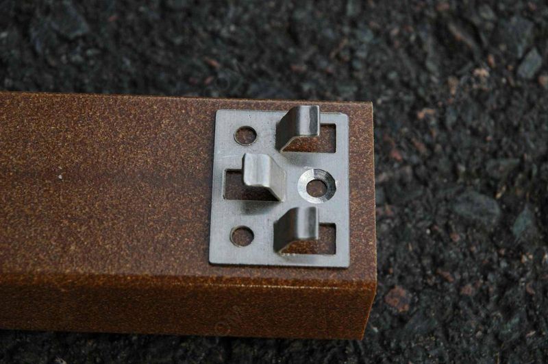 ventre fixation lame de terrasse bois