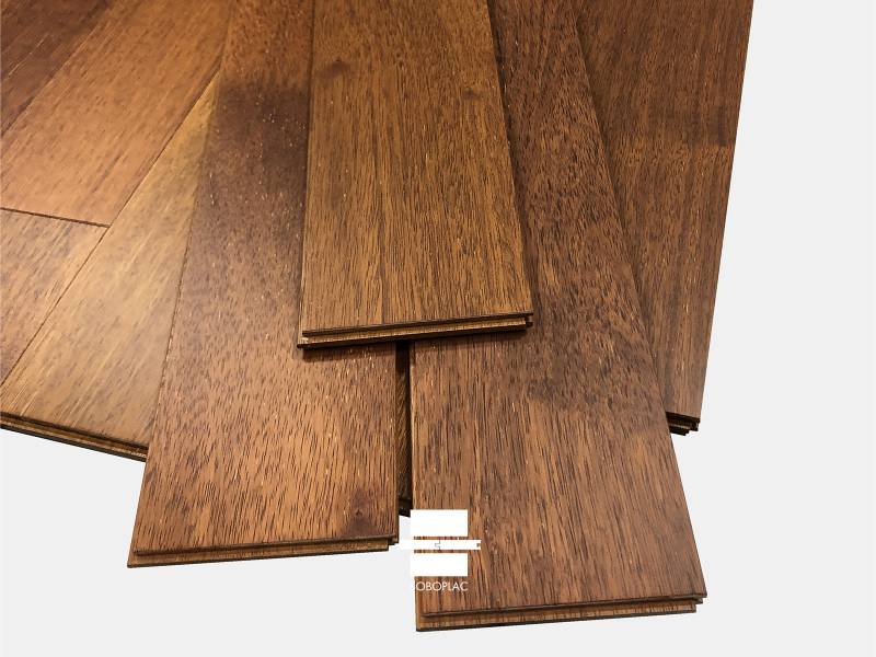 PARQUET MERBAU MASSIF VERNI 15X140