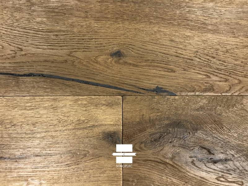  Pour un intérieur authentique en Bretagne, choisissez le parquet contrecollé chêne huilé O'Tantik Atelier (Réf A1R).