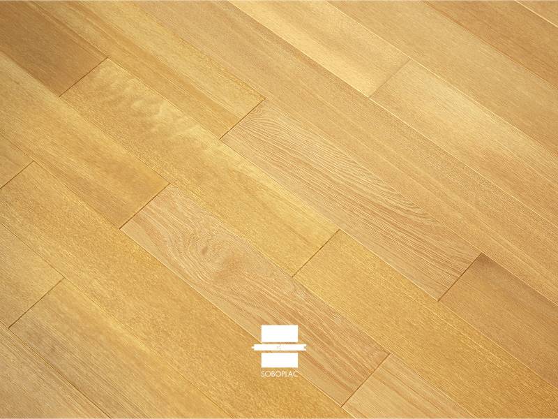 Pin Merkusii verni teinté chêne mat, une essence avec un choix Pr Bis