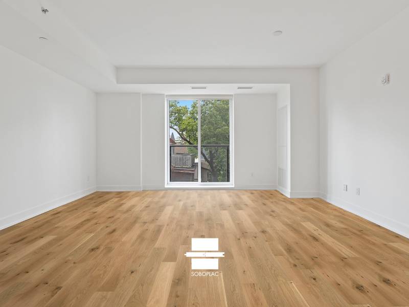 Découvrez le parquet contrecollé huilé idéal pour votre projet immobilier : le modèle Aurore de la gamme Promotion, disponible chez nos partenaires à Marseille